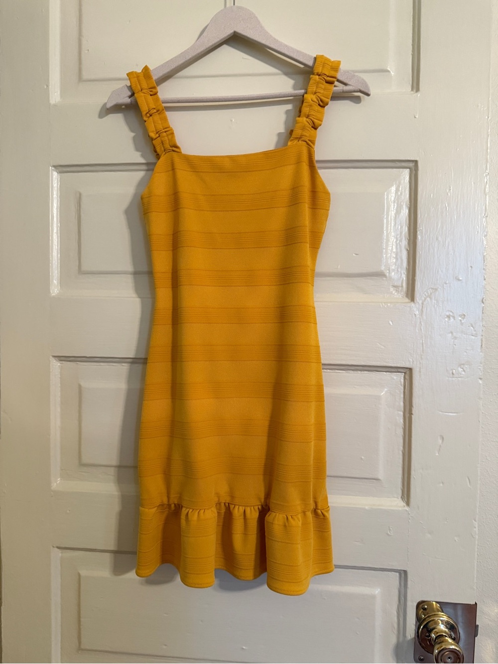 BCBGeneration Form Fitting Yellow Dress w Ruffle